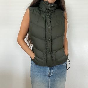 Women’s North Face puffer vest. Dark green. Size S.